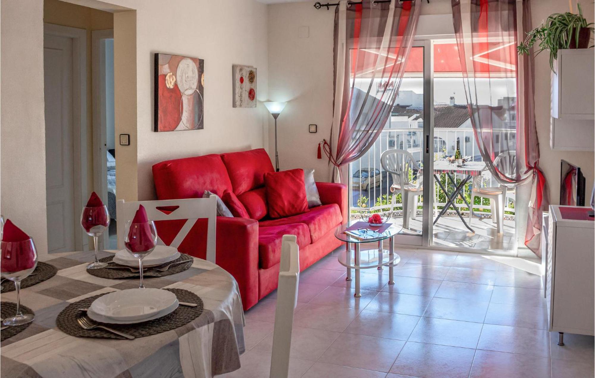 Stunning Apartment In Торрев'єха Екстер'єр фото